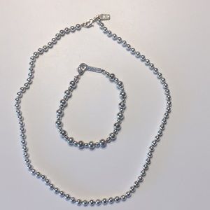Silver tone necklace & bracelet